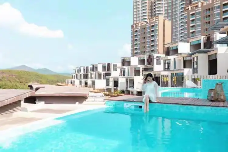 江门台山颐和·双拼10房14床 香舍+小屋 |无边泳池+温泉泡池+KTV+煤气烧烤炉+麻将＋乒乓球