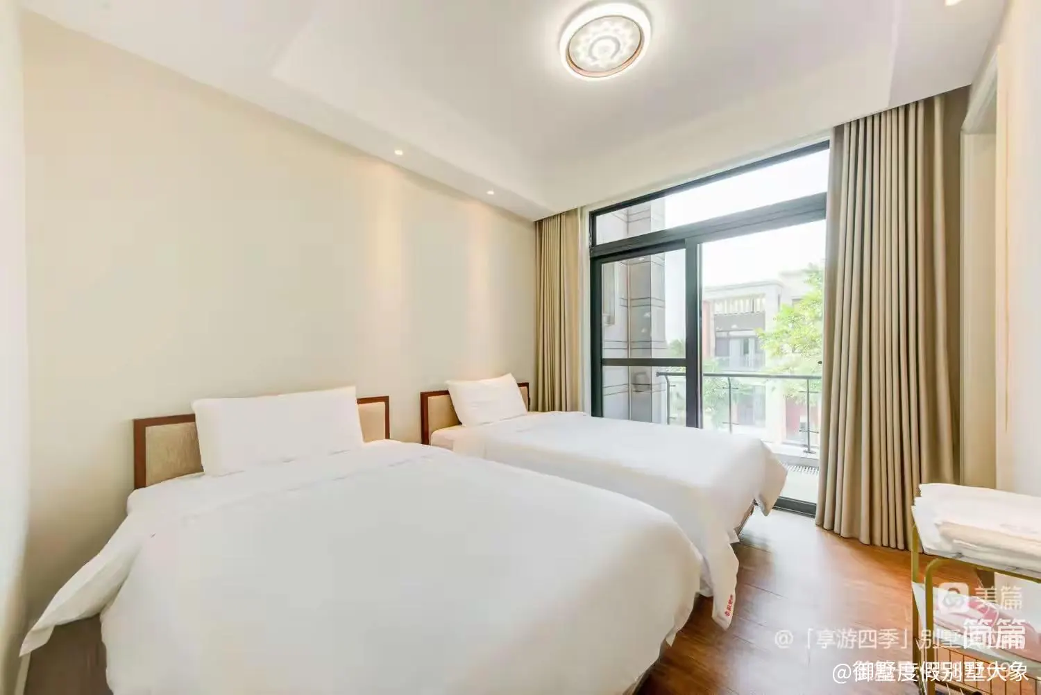 柯海居 •珠海海泉湾•4房6床别墅 ▏台球｜中式黑🎱比赛台球桌｜KTV/麻将/户外泳池/私享厨房/80记忆街机 全屋小米分体空调、制冷效果好