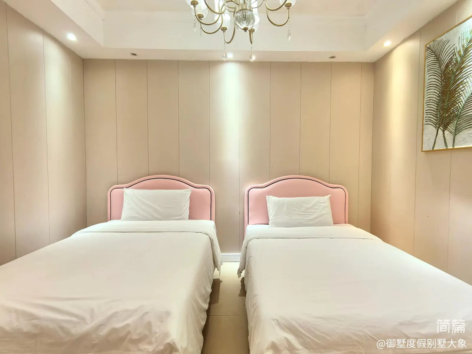 海泉玲珑 珠海海泉湾10房13床别墅｜人气较旺的滑梯/超大泳池/篮球场/KTV/街机/烧烤炉/厨房/80记忆街机 格力中央空调、制冷效果好