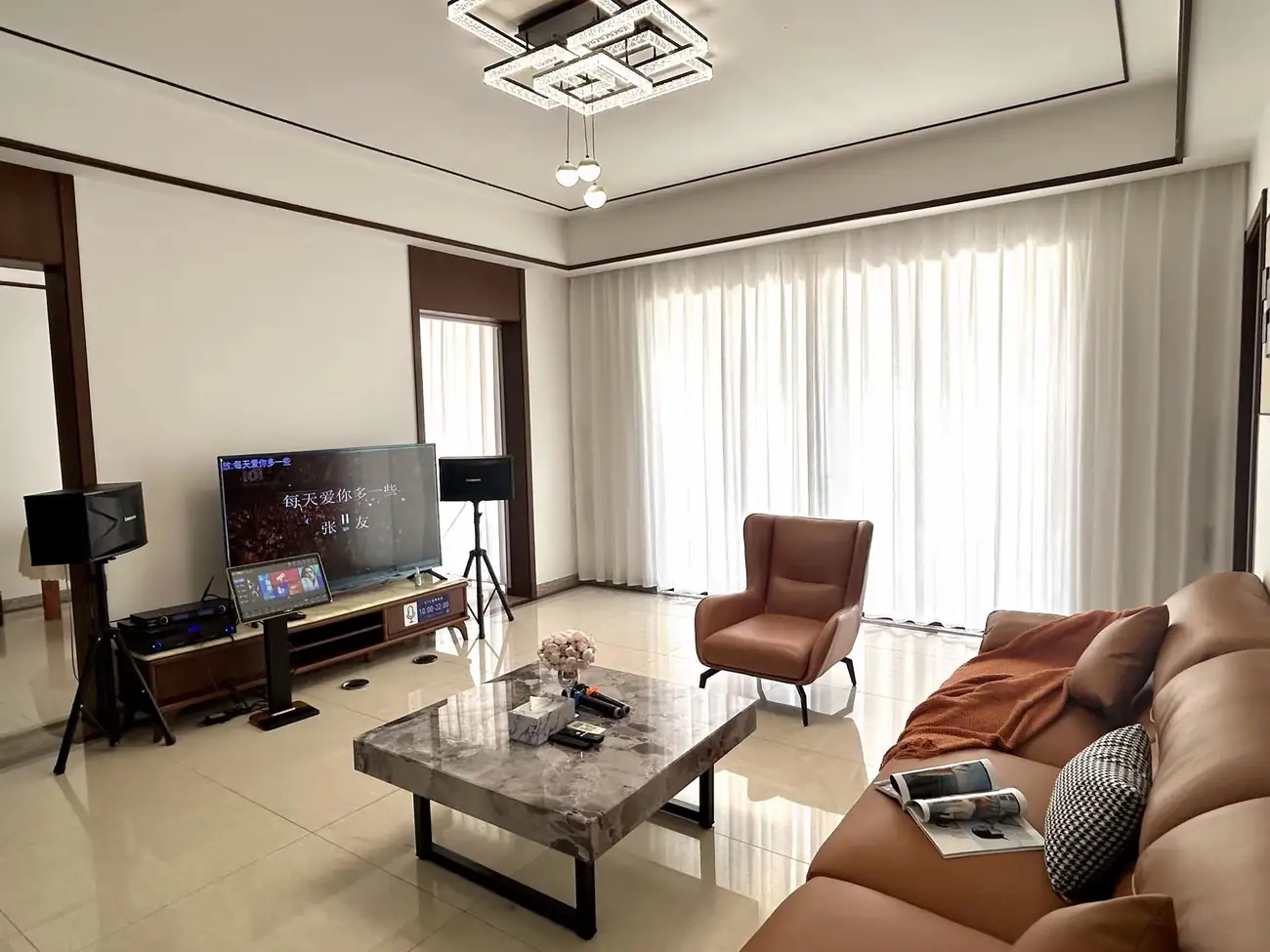 佛山美的鹭湖·汀兰丨5房7床丨泳池＋KTV+麻将＋烤炉