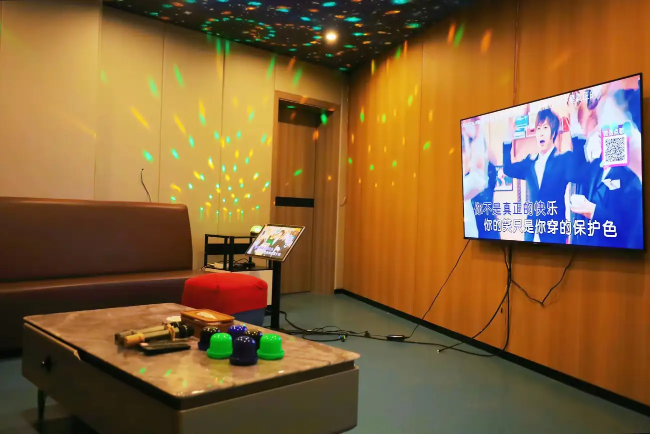 江门台山颐和·望月泉丨20房29床别墅丨独立KTV+桌球+会议室+无边泳池+温泉泡池+茶室+碳烧烤+麻将