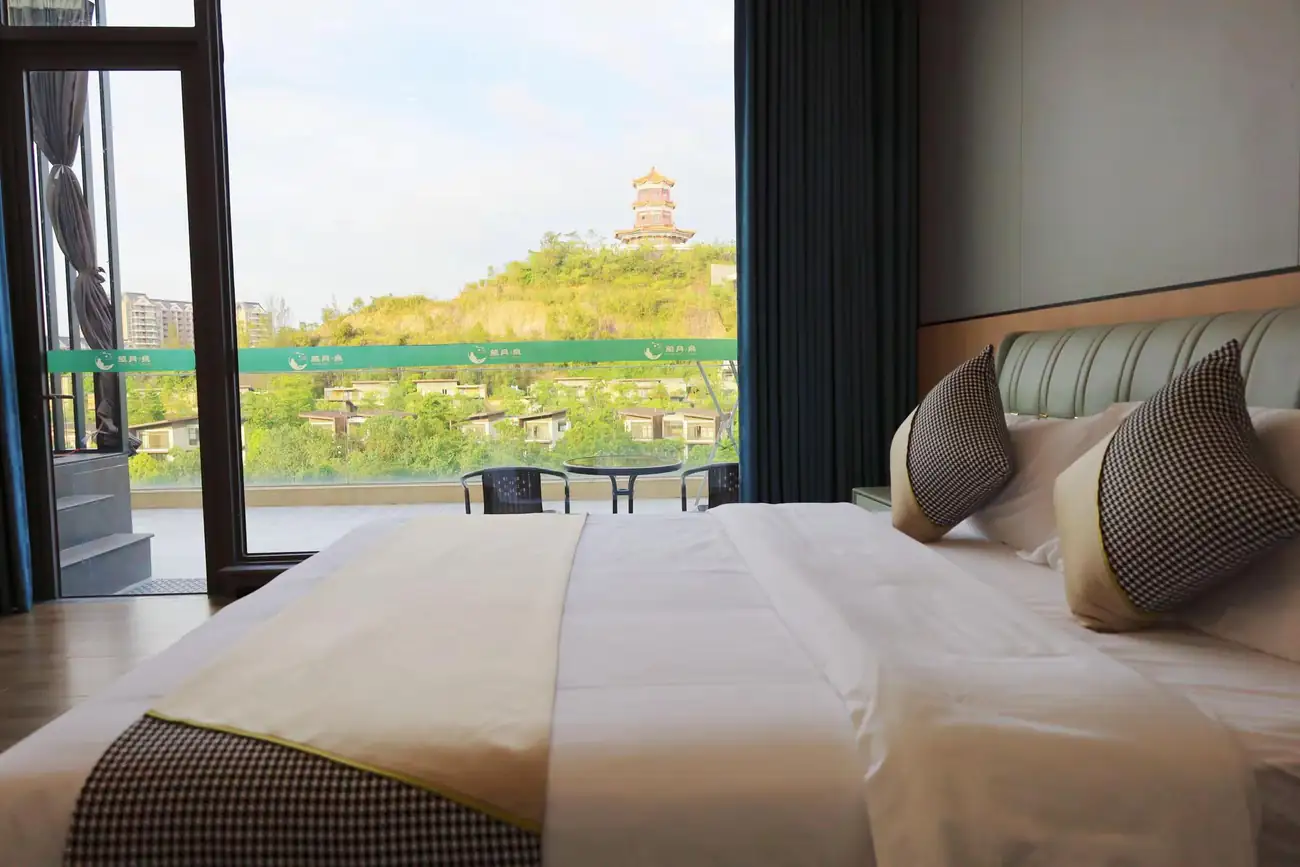 江门台山颐和·望月泉丨20房29床别墅丨独立KTV+桌球+会议室+无边泳池+温泉泡池+茶室+碳烧烤+麻将