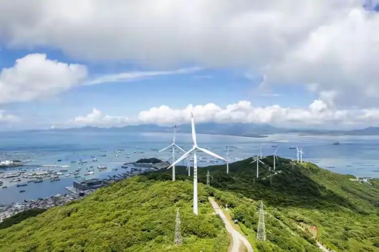 斯卡帕叠级风格Q59 一线海边独栋泳池别墅 |8房11床| 篮球场 蜿蜒泳池 独立KTV房&桌球房&麻将房 儿童波波池 彩虹长道 求婚平台 宴会长桌
