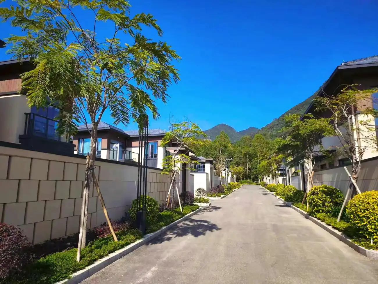 『FARA VILLA法拉』增城锦绣香江M98 7房9床（全套间）滑梯泳池温泉别墅｜近溯溪