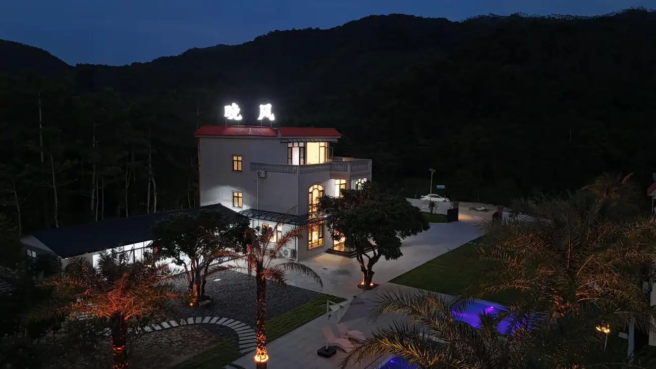 南昆山 晚风民宿 7房10床｜人气较旺的泳池/大草坪/24小时KTV/儿童戏水池/亲子沙池/户外泡池