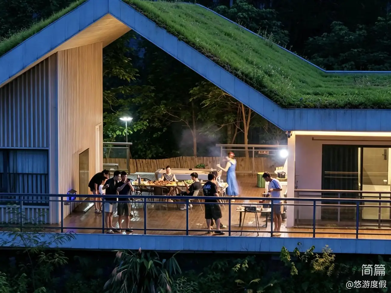 清远古龙峡|笔架山|融创由心谷·5房6床山顶云舍 人气较旺的可通宵KTV🎤麻将🀄木屋民宿一线悬崖山景