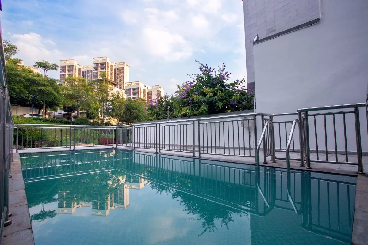 花园泳池🏊‍♀️