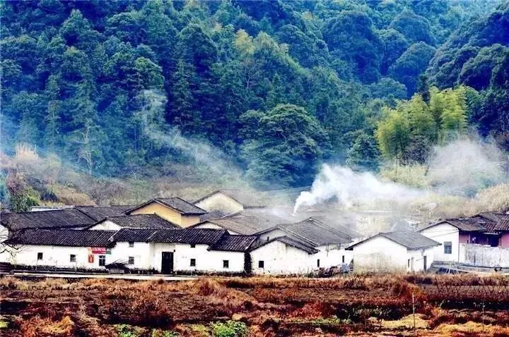 阿婆六村